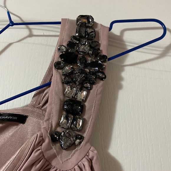 Urban behavior pink dress with lace and rhinestone one arm - Picture 2 of 8